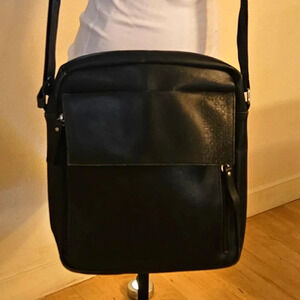ADOLFO DOMINGUEZ Chocolate Brown Leather Crossbody/Messenger Handbag Purse